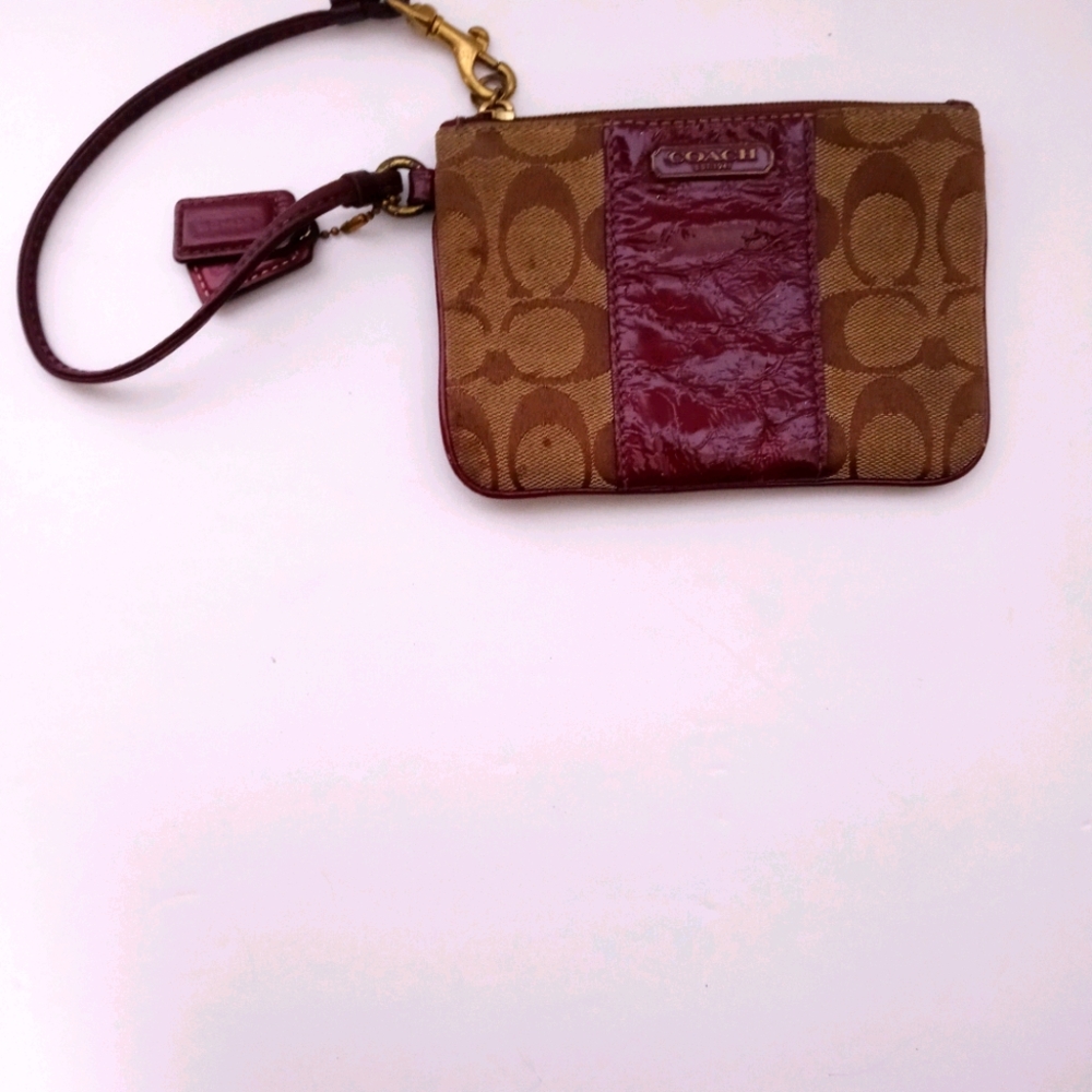 Coach Corner Zip Wristlet